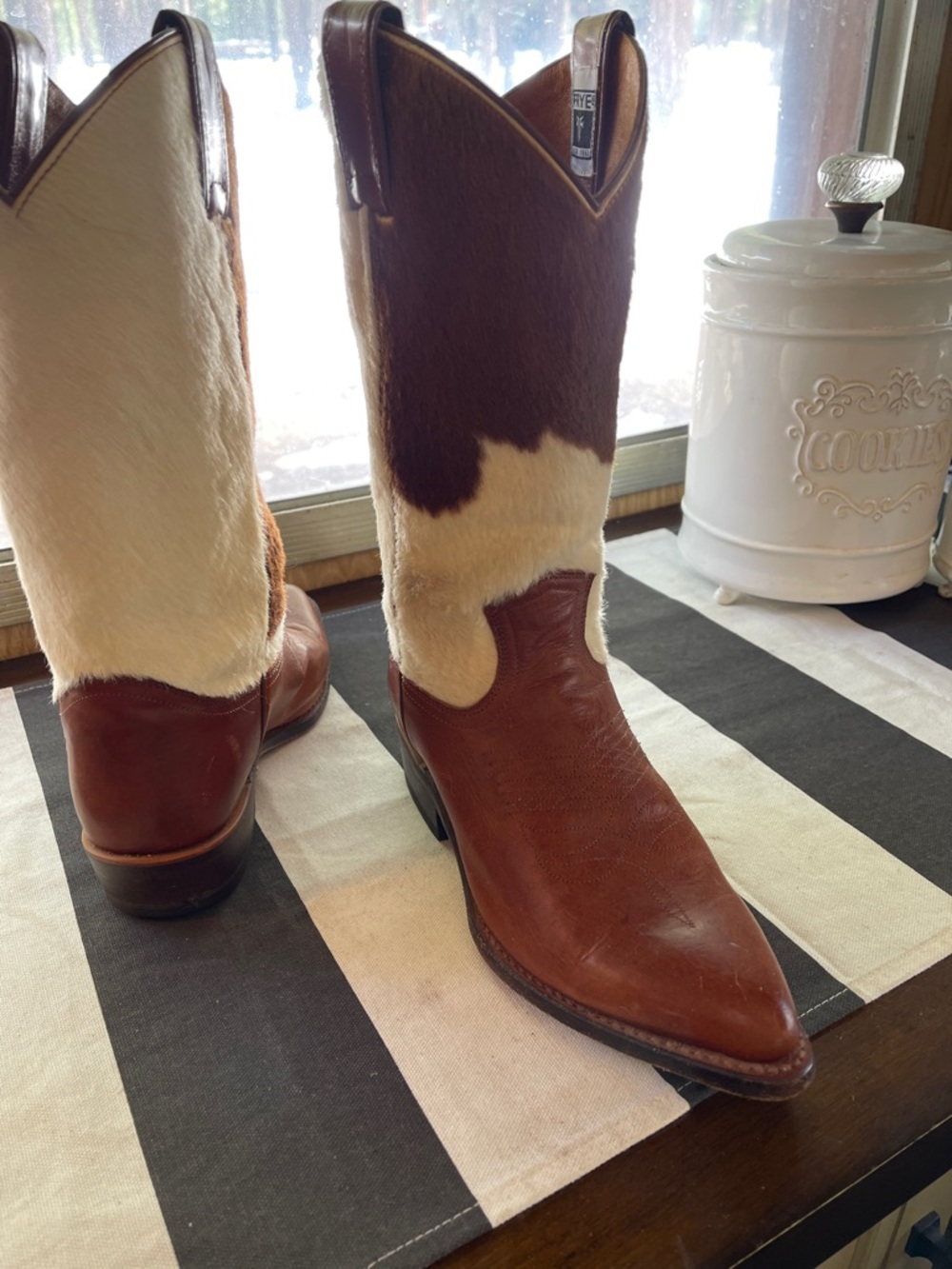 Frye cowhide western boots - Picture 2 of 11